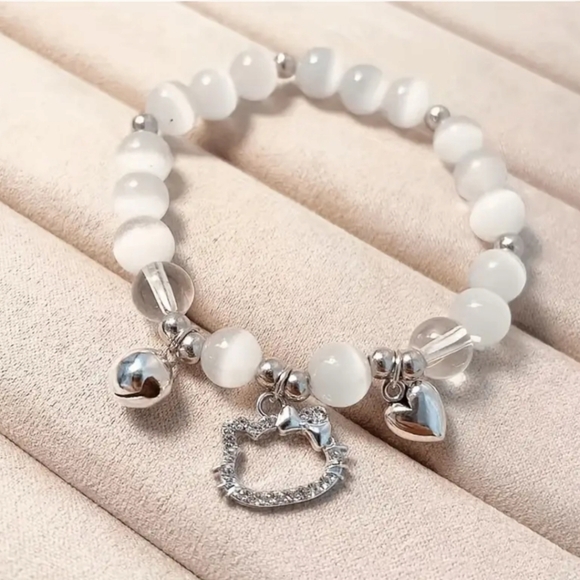 Sanrio HELLO KITTY Pearly White Crystal Beaded Rhinestone Charm Bracelet - Picture 3 of 15